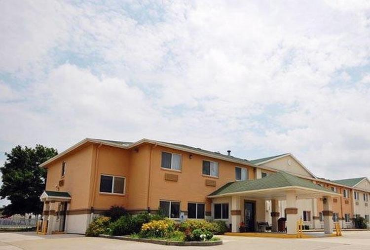 Quality Inn Suites Lincoln Near I-55