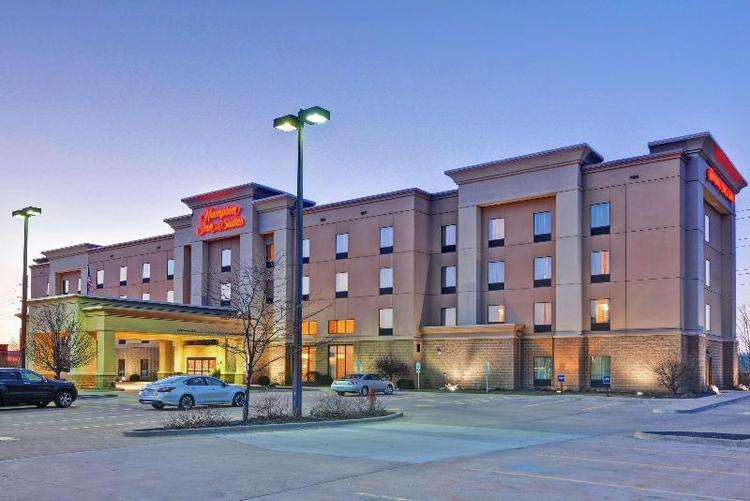 Hampton Inn and Suites Peoria at Grand Prairie 