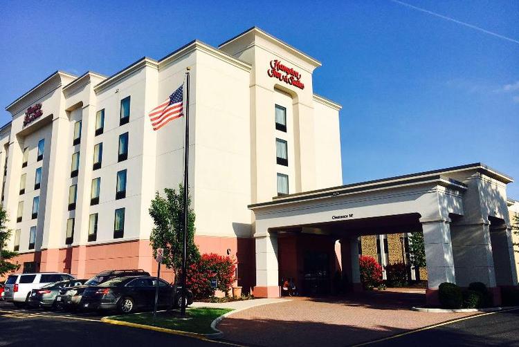 Hampton Inn&Suites Chesapeake-Battlefield Blvd 