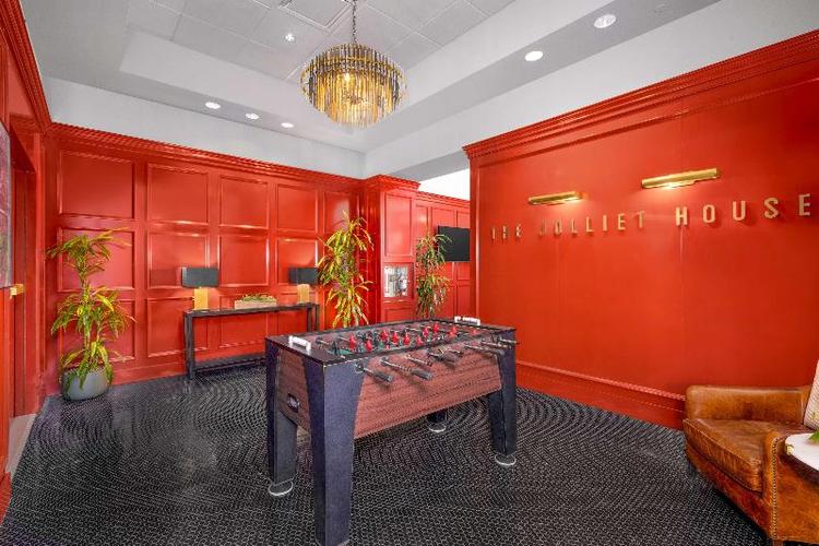 The Marquette Hotel, Curio Collection by Hilton