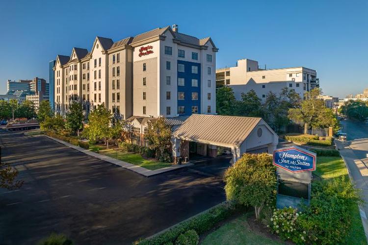 Hampton Inn & Suites Elliston Place Nashville