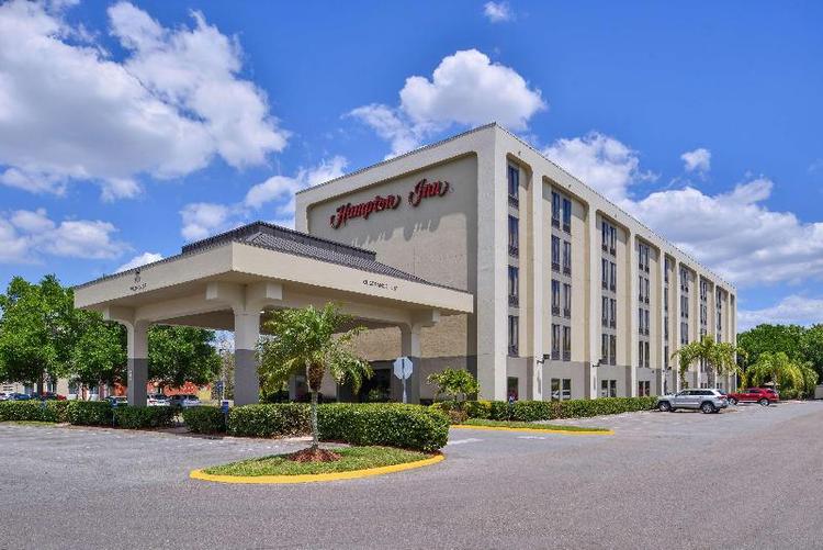 Hampton Inn closest to Universal Orlando