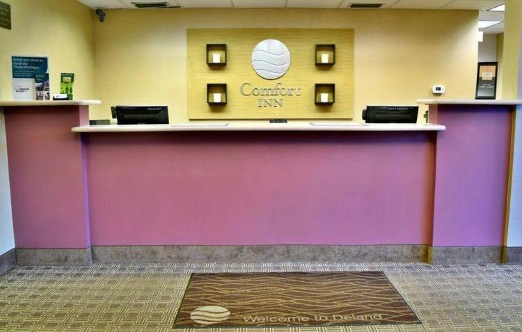 Comfort Inn & Suites DeLand - near University
