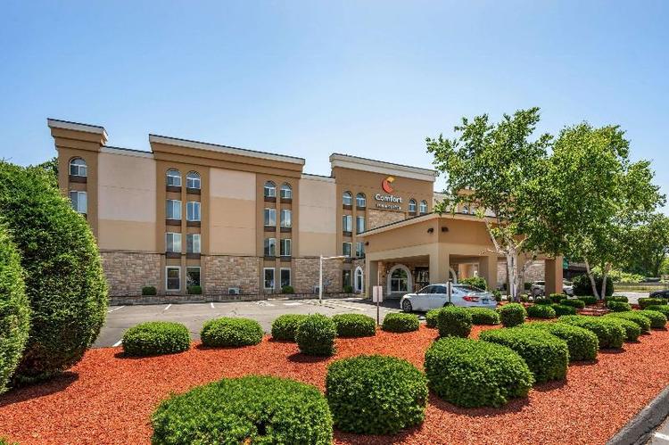 Comfort Inn and Suites East Hartford