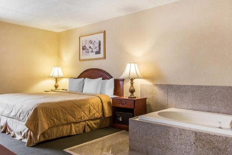 Quality Inn Hackettstown - Long Valley