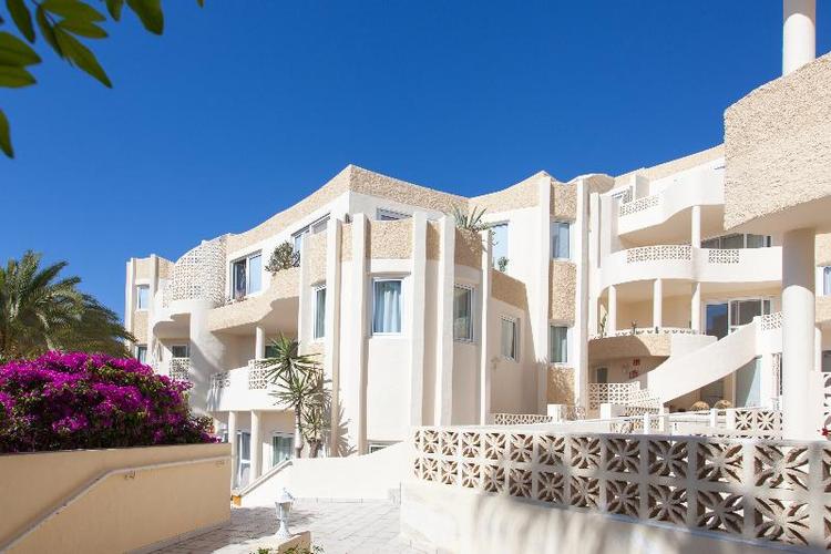 R2 Maryvent Beach Apartment