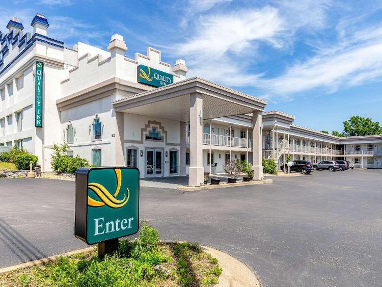 Quality Inn Branson - Hwy 76 Central Downtown