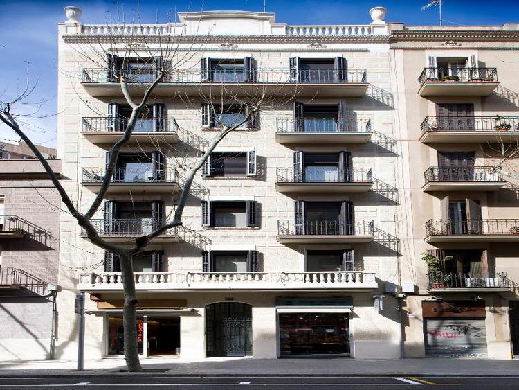 Eric Vokel Boutique Apart Sagrada Familia Suites