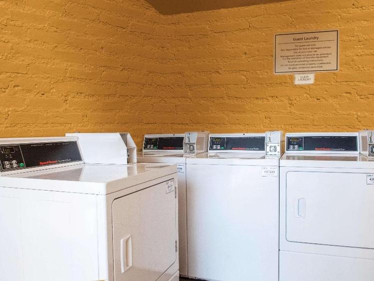 La Quinta Inn New Orleans Veterans-Metairie