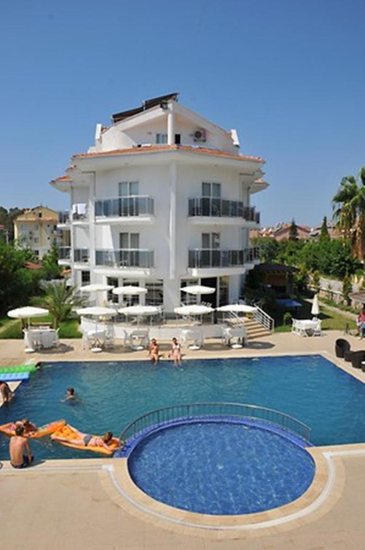 Nevada Hotel & Spa