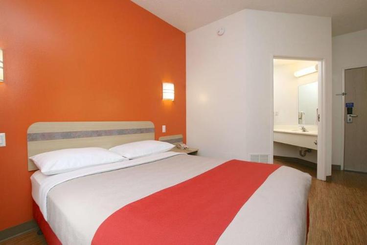 Motel 6 Burlington