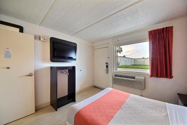 Motel 6 South Padre Island