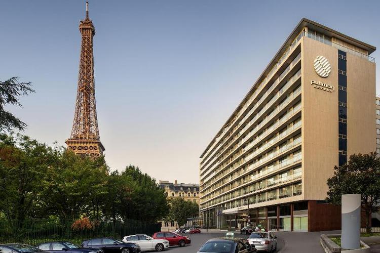 Pullman Paris Eyfel Kulesi