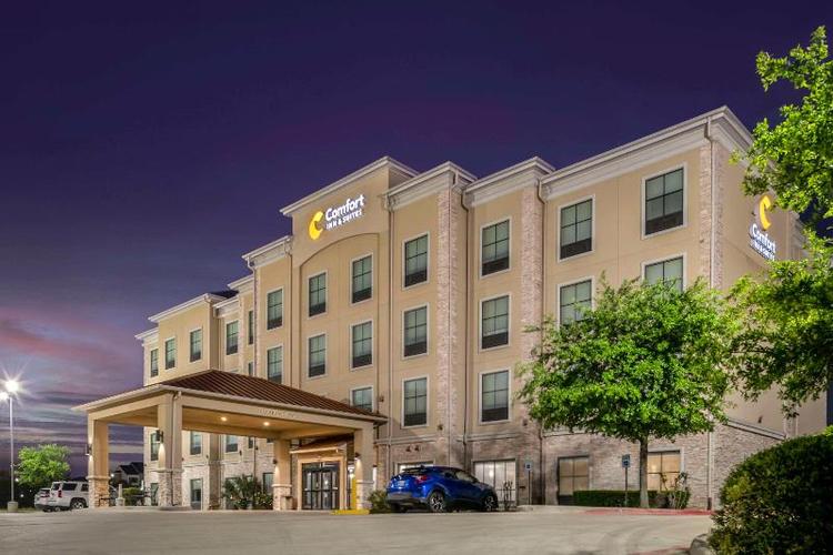 Comfort Inn & Suites Fort Worth