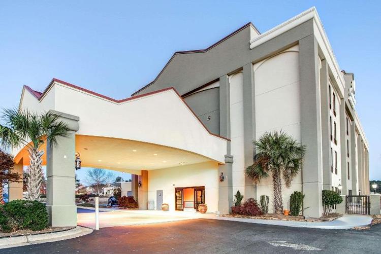 Comfort Inn & Suites Madison Area