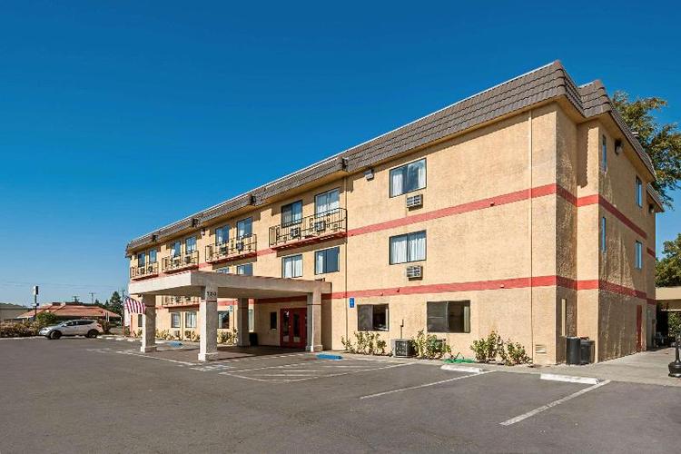 Sutter Inn