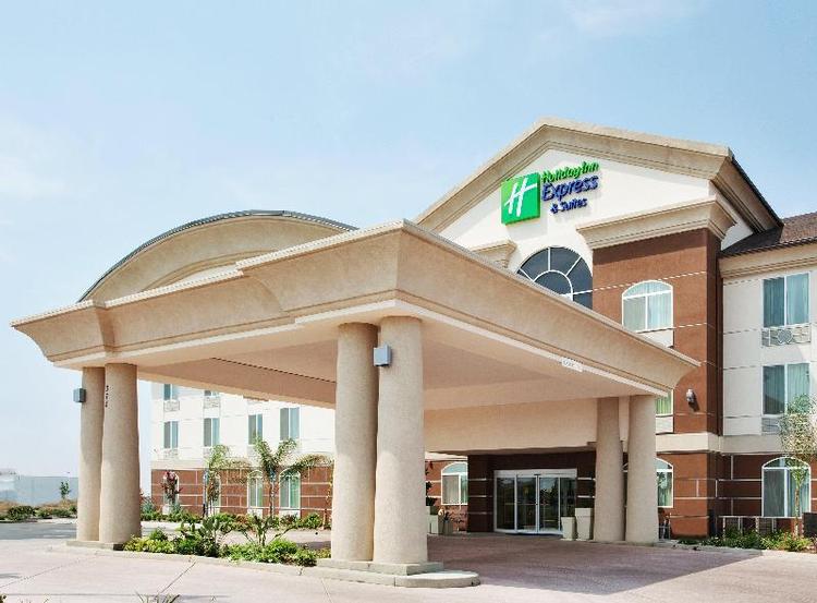 Holiday Inn Express and Suites Dinuba West