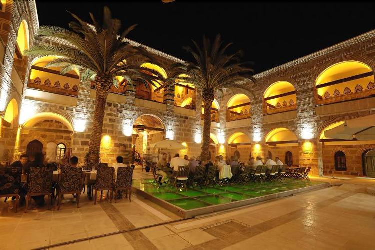 Cesme Kanuni Kervansaray