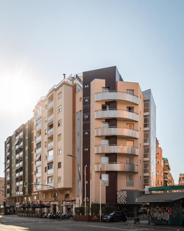 Madanis Hotel