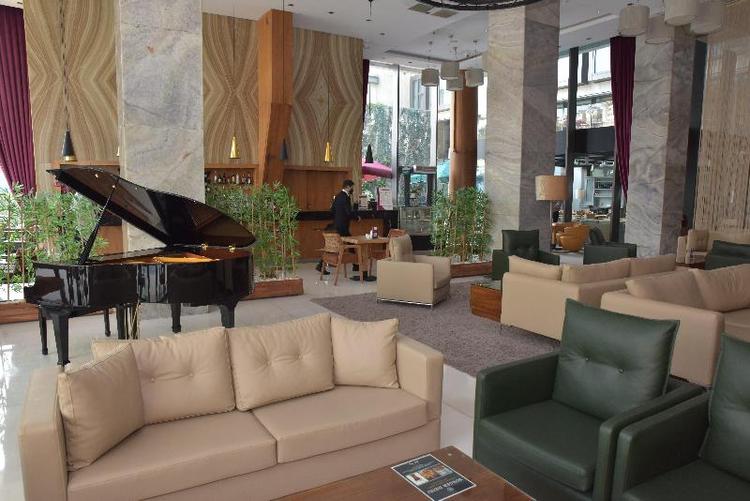 Crowne Plaza Harbiye