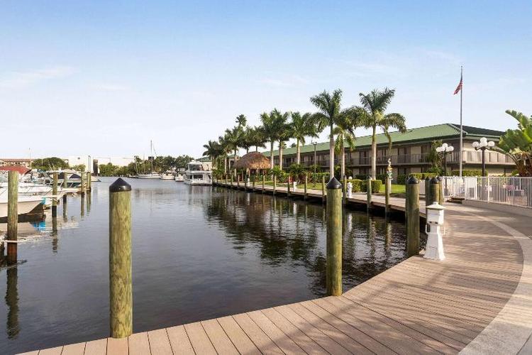 Ramada by Wyndham Sarasota Waterfront