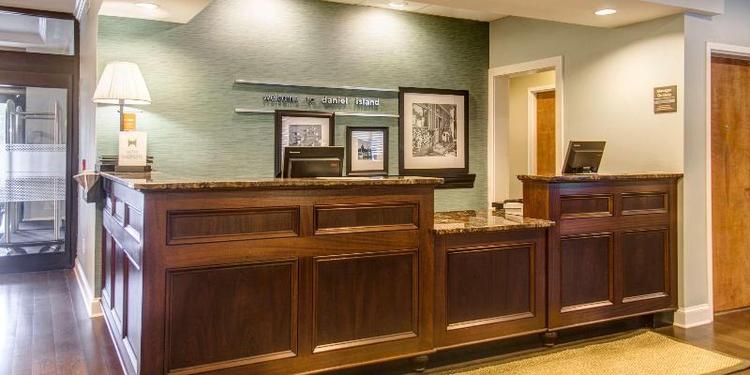 Hampton Inn Charleston - Daniel Island