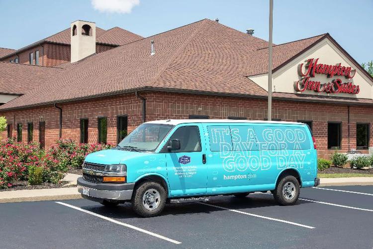 Hampton Inn & Suites Cleveland-Airport/Middleburg