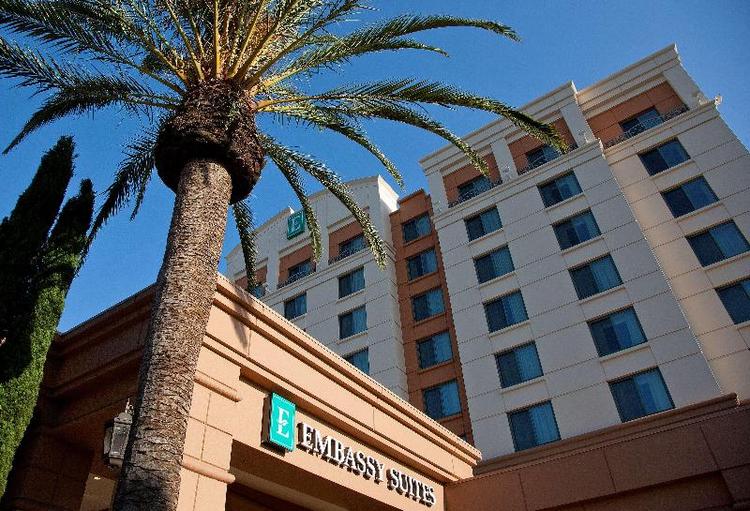 Embassy Suites by Hilton Sacramento Riverfront Pro