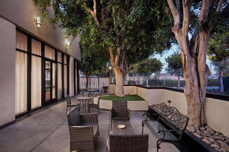DoubleTree by Hilton Hotel Los Angeles Norwalk