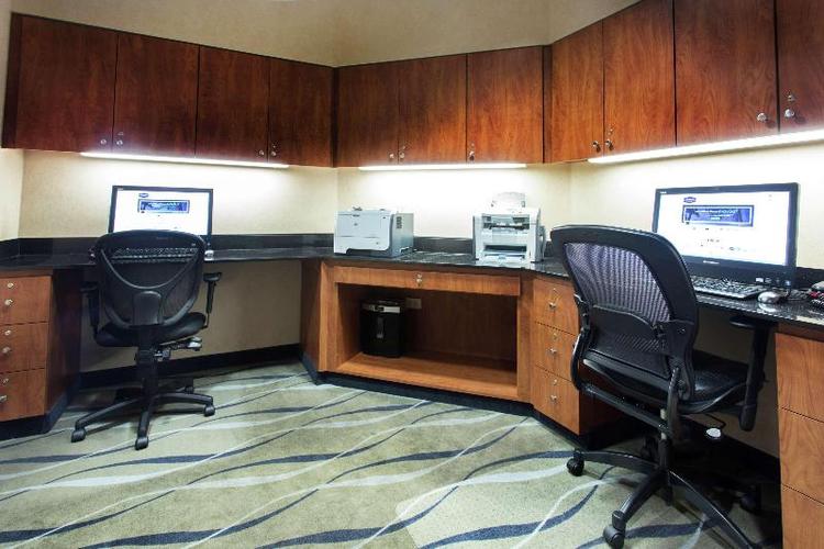 Hampton Inn & Suites Chicago Deer Park