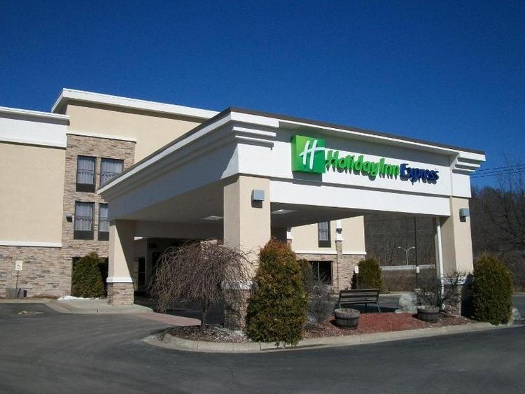 Holiday Inn Express Corning - Painted Post