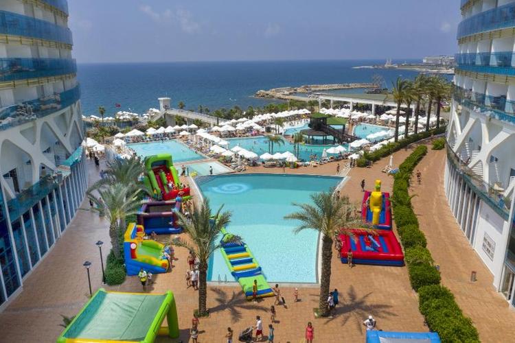 Vikingen Infinity Resort & Spa