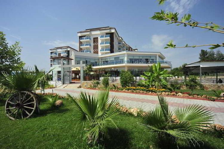 Cenger Beach Resort & Spa 