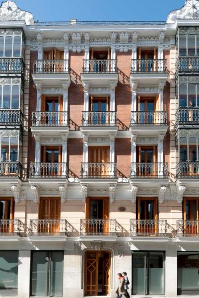 Eric Vokel Madrid Suites