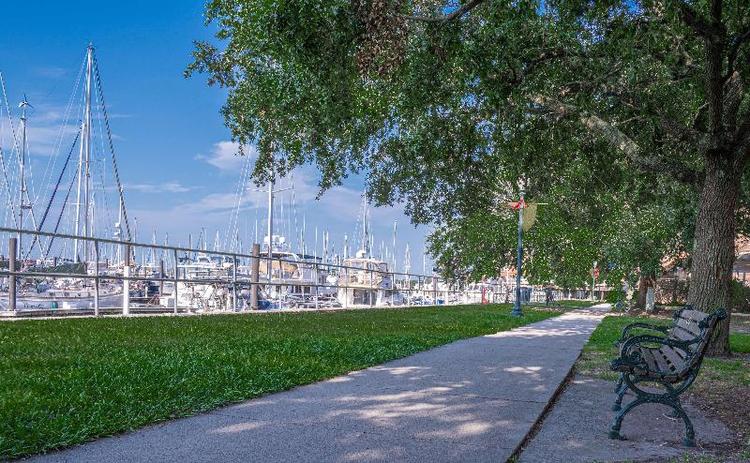 DoubleTree by Hilton New Bern Riverfront