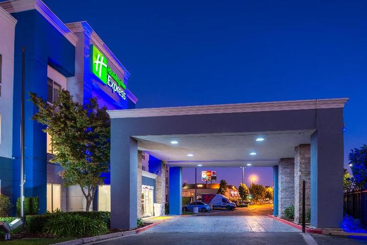 Holiday Inn Express Stockton Southeast