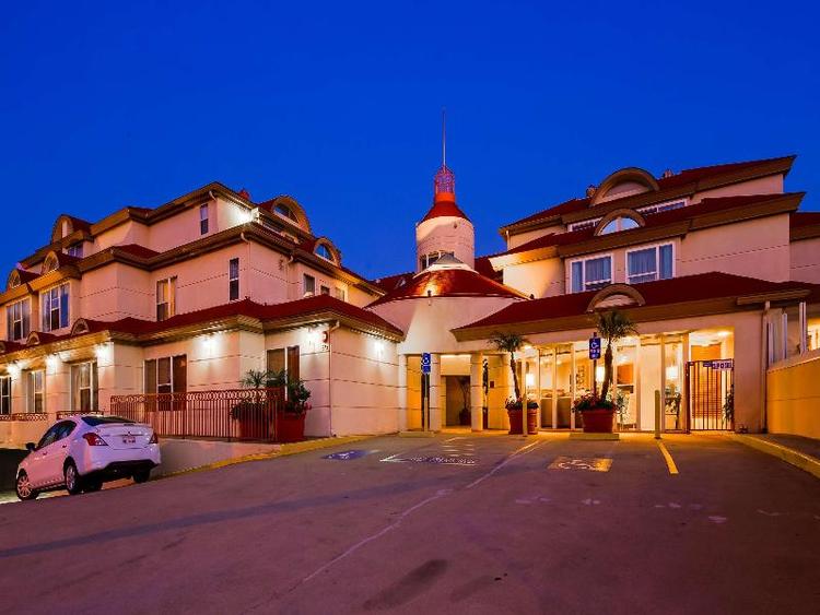 Best Western Plus Suites Hotel Coronado Island