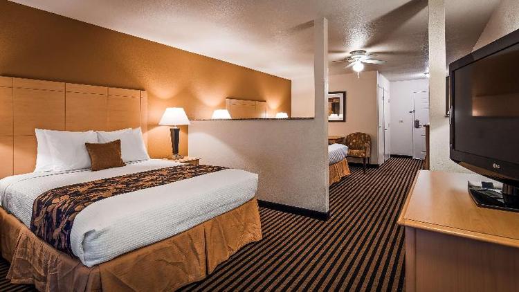 Best Western Plus Executive Inn & Suites