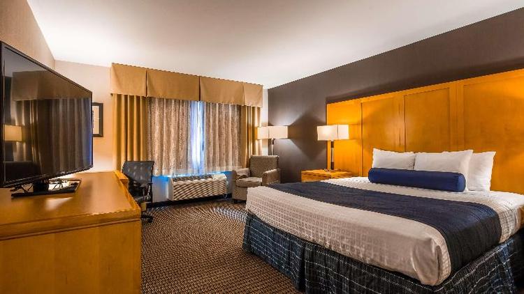 Best Western Plus Marina Gateway Hotel