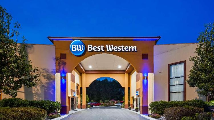 Red Roof Inn & Suites Jackson – Richland