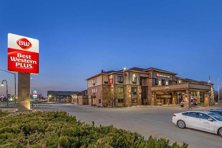 Best Western Plus Grand Island Inn & Suites