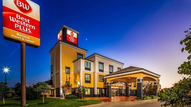 Best Western Plus Barsana Hotel & Suites