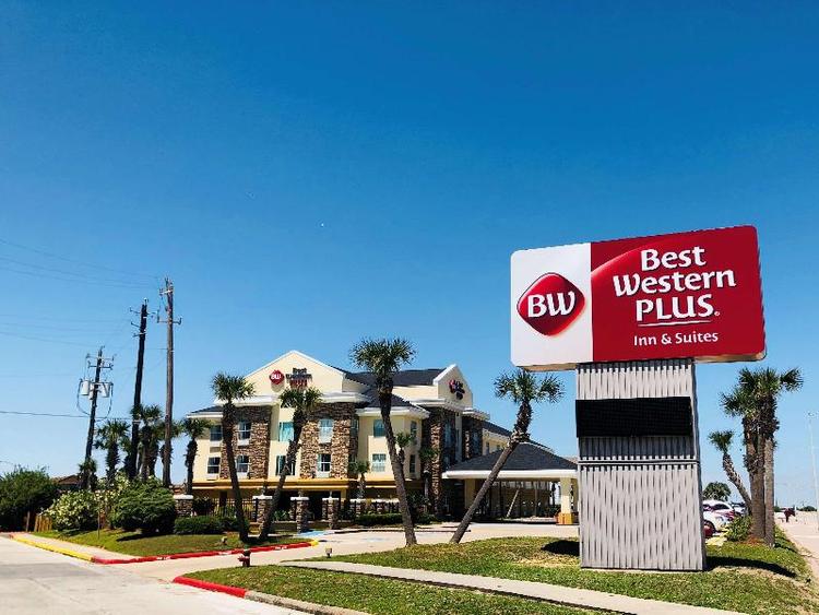 Best Western Plus Seawall Inn & Suites by the Beac