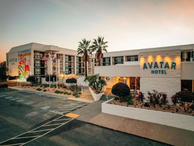 Avatar Hotel Santa Clara Tapestry Collection