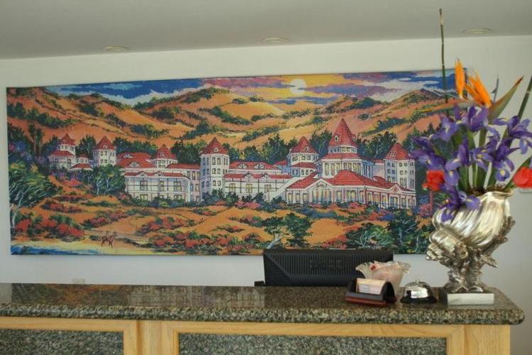 Pacifica Beach Hotel