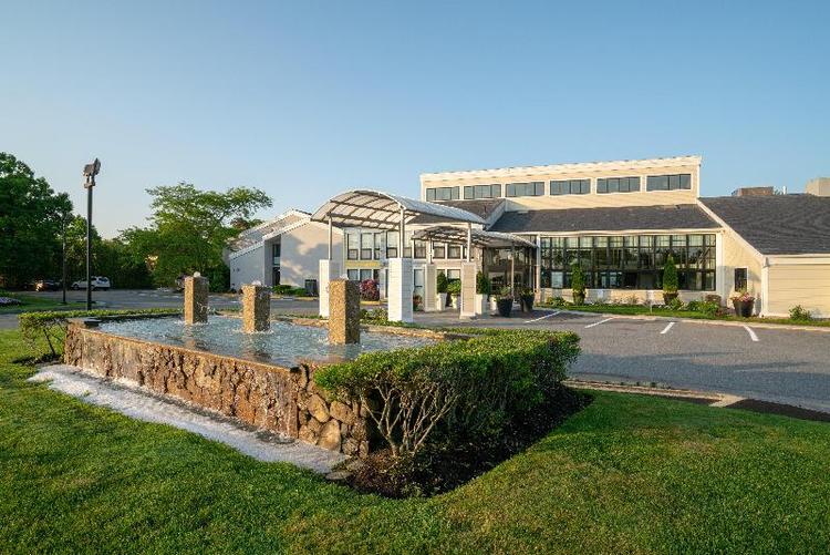 Holiday Inn Cape Cod-Hyannis