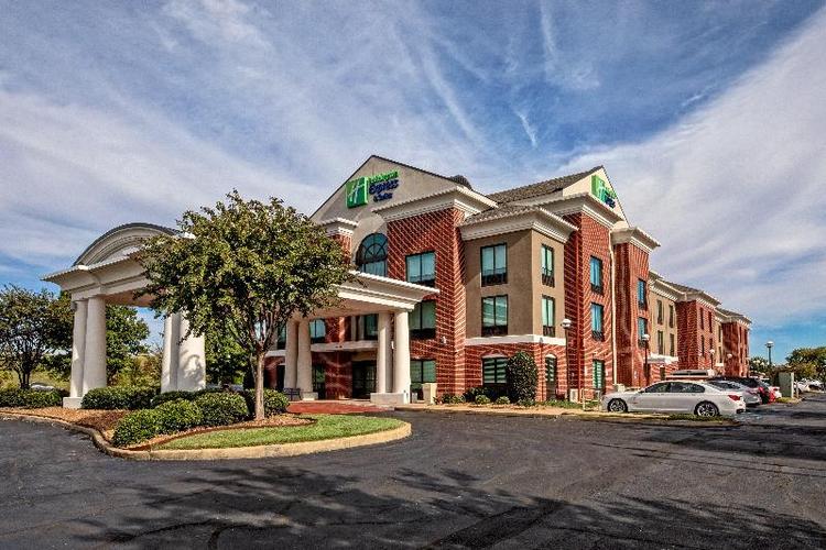 Holiday Inn Express & Suites Memphis Southwind