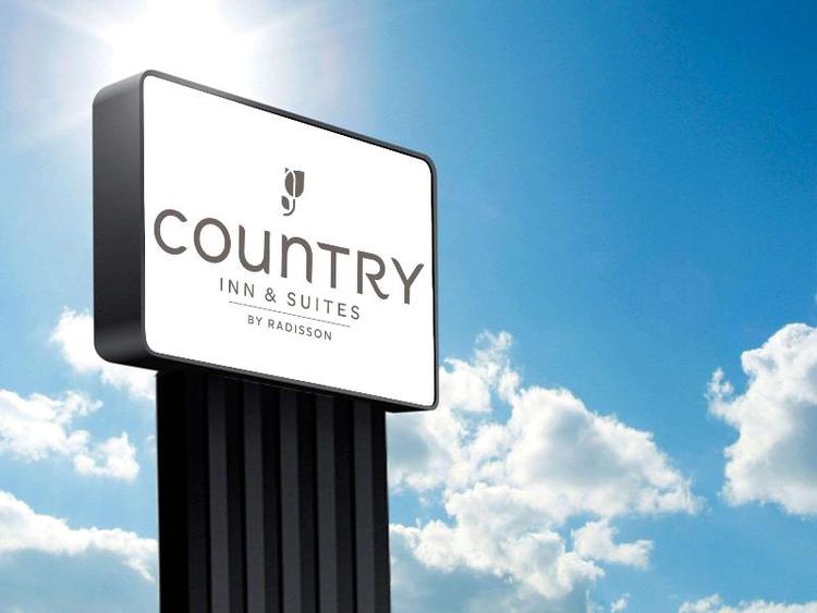 Country Inn & Suites Bolingbrook