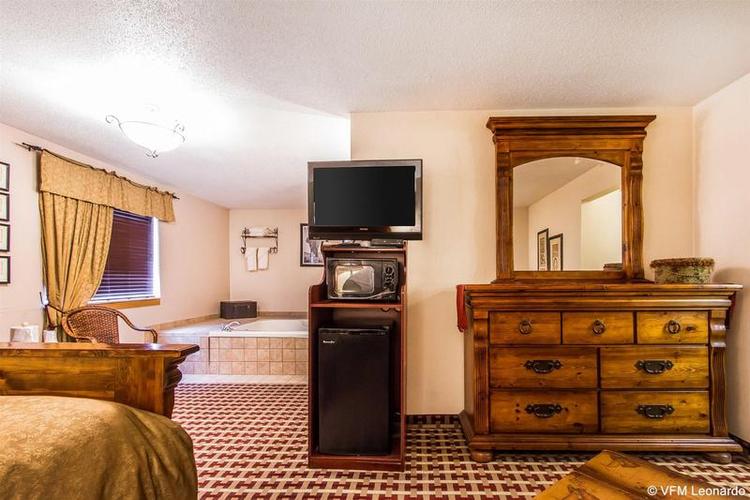 Quality Inn & Suites Marion