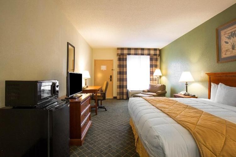 Clarion Inn & Suites Aiken